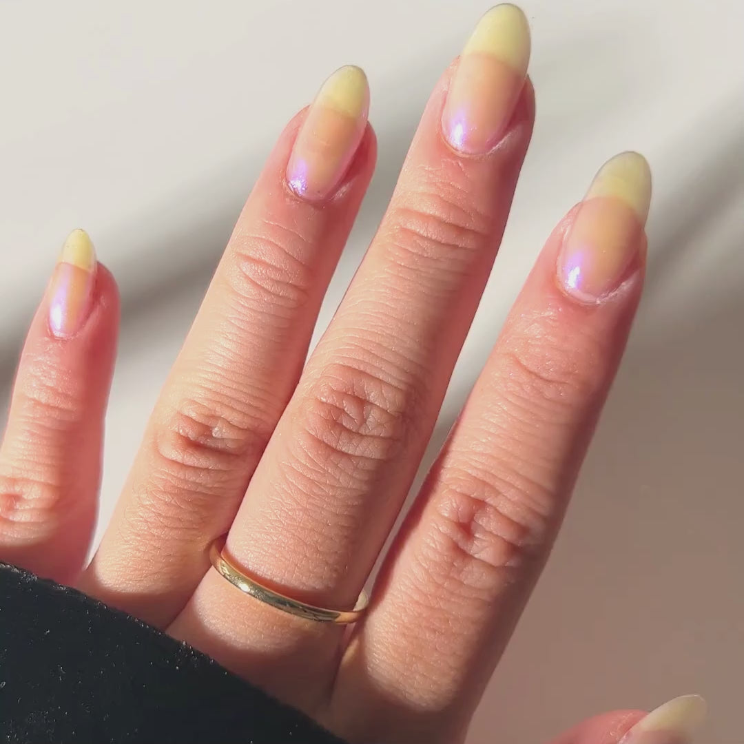 Glazed Plum – Metallisches Nagelpuder