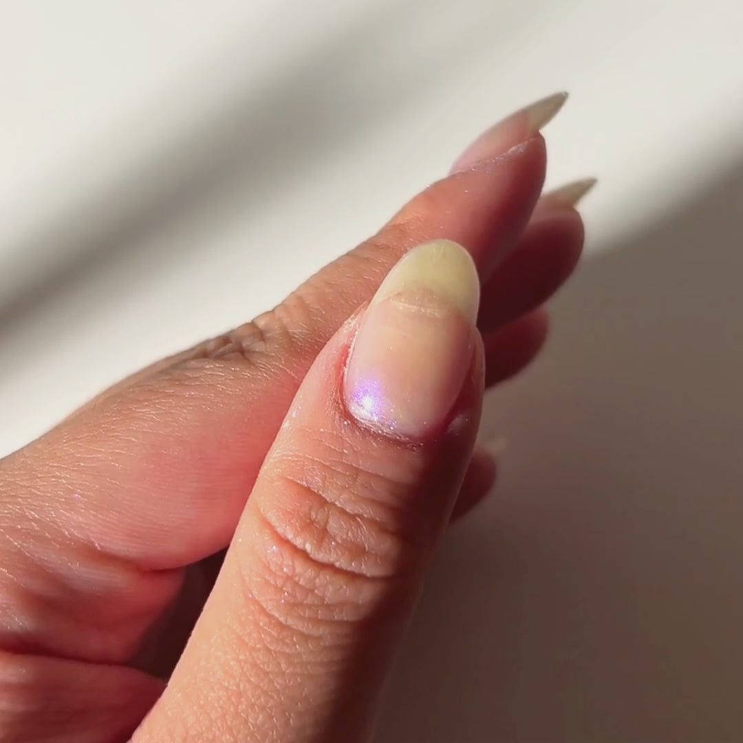 Glazed Plum – Metallisches Nagelpuder